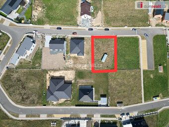 Price includes agency commission and legal service, for sale is a building plot of 859 m² in…