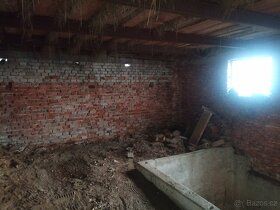 We offer for sale an older family house intended for complete reconstruction in the center of…