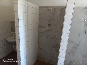 Good day, ANO is free accommodation ...! 1, 2, 3, 4 bed room(s)