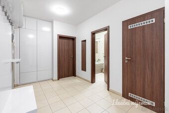 We offer long-term sublet of bright apartment 2+kk with area of 71 sqm in modern new…