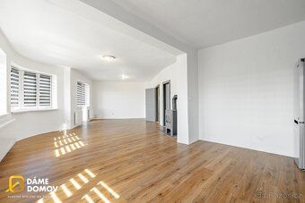 Ref # 14175 Exceptional investment property in city center -