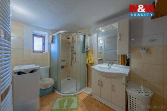 We offer for sale a gamekeeper's lodge in the part of the village of Ostašov that will impress…