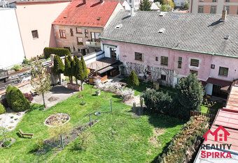 Apartment 4+1 (97.1 m²) currently adapted as 3+1 + non-residential space (76.3 m²)