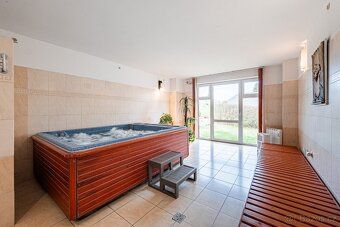 NEW PRICE!!! We offer you a beautiful and exceptional cottage with already installed utilities…