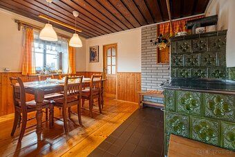 NEW PRICE !!! We offer you a beautiful and exceptional family house with