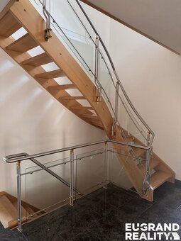 Ref. No. 05982 We offer for sale a well-maintained, partially furnished family house built in…