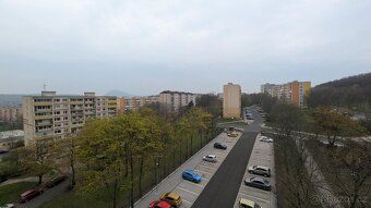 Nabízíme k pronájmu byt o dispozici 2+1 s balkónem a výměře 