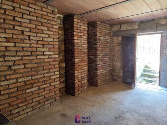Sale No. 6014AD2605 This auction is for sale of Family House in Ročov – Břínkov, district…
