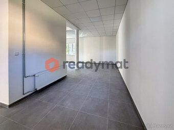 I present for rent 588 m² of airy open space that offers wide possibilities of use while making economic sense.
