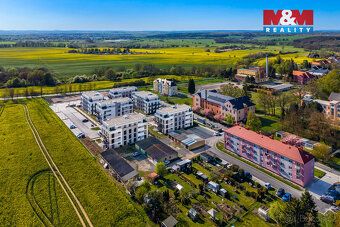 Nabízíme k pronájmu světlý byt 2+kk o užitné ploše 55 m² v n