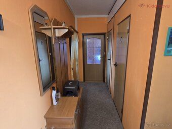For sale is a 2 bedroom apartment located on the 9th floor of an 8 story prefab panel building…