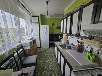 For sale is a 2 bedroom apartment located on the 9th floor of an 8 story prefab panel building…