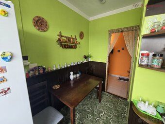 For sale is a 2 bedroom apartment located on the 9th floor of an 8 story prefab panel building…
