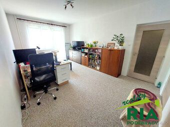 We offer for sale a sunny cooperative apartment 2+1 with balcony after reconstruction