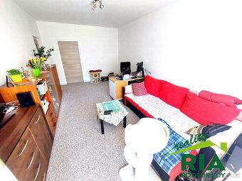 We offer for sale a sunny cooperative apartment 2+1 with balcony after reconstruction