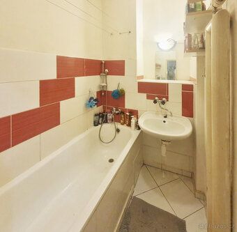 Nabízím k pronájmu byt v OV o velikosti 1+1, 40 m2, ve 2. NP