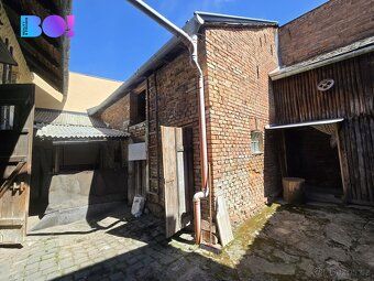 In exclusive representation of the owner we offer for sale two older family houses in Doloplazy near Olomouc.