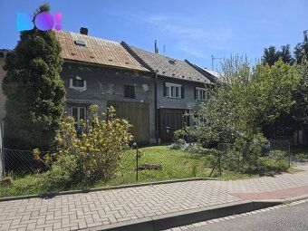 In exclusive representation of the owner we offer for sale two older family houses in Doloplazy near Olomouc.
