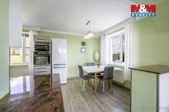 We offer for sale a two-generation basement brick house built in 1978 with layout of 3+kk and…