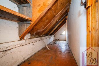 Sole agent for sale of family house