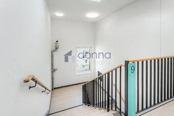 Nabízíme pronájem bytu 2+kk, o ploše 52m² + balkon, v 9. pod