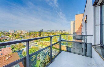 Nabízíme pronájem bytu 2+kk, o ploše 52m² + balkon, v 9. pod