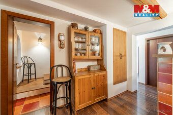 We offer for sale a well-maintained family house in a quiet and sought-after location of…
