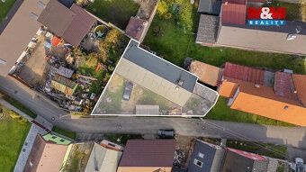 Nabízíme k prodeji prostorný rodinný dům 4+1 v Dolním Bousov