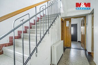 V zastoupení majitelů si dovolujeme nabídnout prostorný rodi
