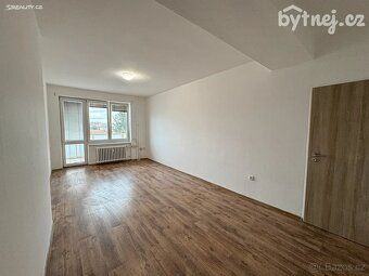Rent apartment 3+1 with balcony and cellar – renovated. In