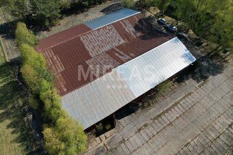 We offer for rent a malt storage space of 760m² in 