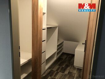 Nabízíme k pronájmu krásný rodinný dům na okraji obce Rakov,