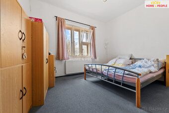 včetně všech poplatku, právního servisu a provize RK a parko