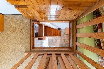 I am offering for sale a brick recreational cottage with garden in a quiet gardening colony in…