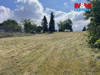 Nabízíme k pronájmu pozemek o rozloze 1 928 m² v klidné část