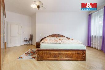 We offer for sale a spacious family house in a quiet part of 