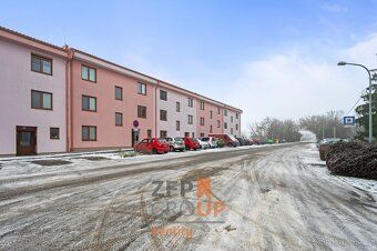 Ref code 00613 We offer for rent a bright and practically arranged apartment
