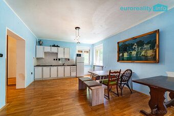 For sale is a four story family house in a quiet part of Aš at Březová street offering…