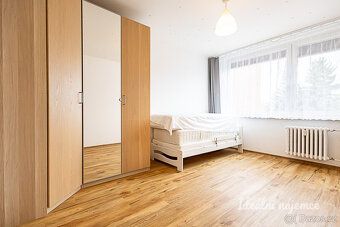 K dlouhodobému podnájmu nabízíme krásný, prakticky řešený by