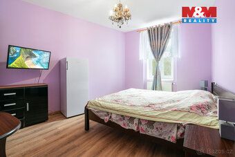 We offer for sale a spacious family house in a sought-after part of the spa town of Teplice on…
