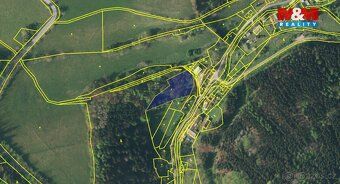 We offer for sale beautiful meadows of 2417 m² situated in a quiet part of the village Travná near Javorník.