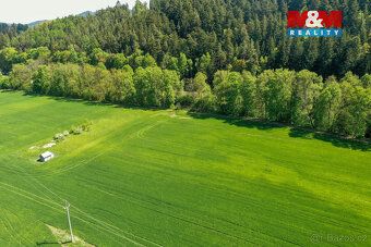 Nabízíme k prodeji pozemek o výměře 1495 m², vedený na katas
