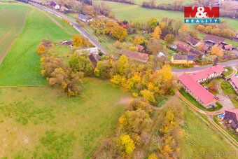 We offer for sale extensive meadows of 983 m² area, located in the cadastral district of…