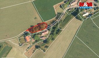 We offer for sale a beautiful garden of 1143 m² located on the outskirts of the picturesque…