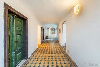 We offer for sale a unique cottage in Čenkovice.