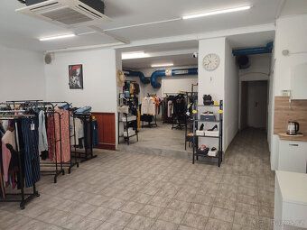 We offer for rent well-located commercial space on street