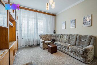 We offer for sale a family house with 6+2 bedrooms in a quiet part of town