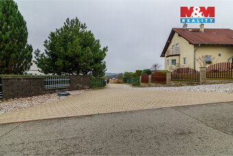 We offer for sale a building plot of 1248 m² in the desirable area of Bradlec near Mlada…