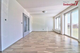 Ref. No. 00586 This house is more than just an address, it's a lifestyle.