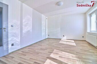 Ref. No. 00586 This house is more than just an address, it's a lifestyle.